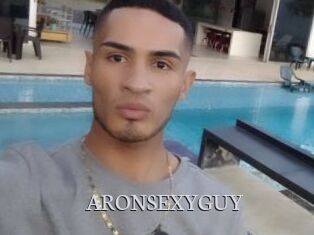 ARONSEXYGUY