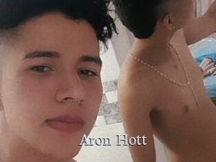 Aron_Hott