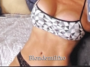 Blondemilfxo