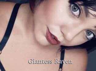 Giantess_Raven