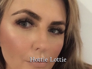 Hottie_Lottie Free Host Empire
