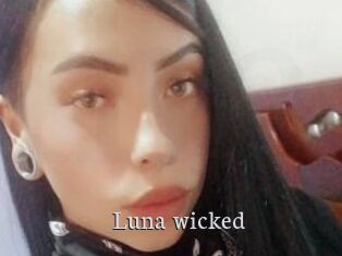 Luna_wicked